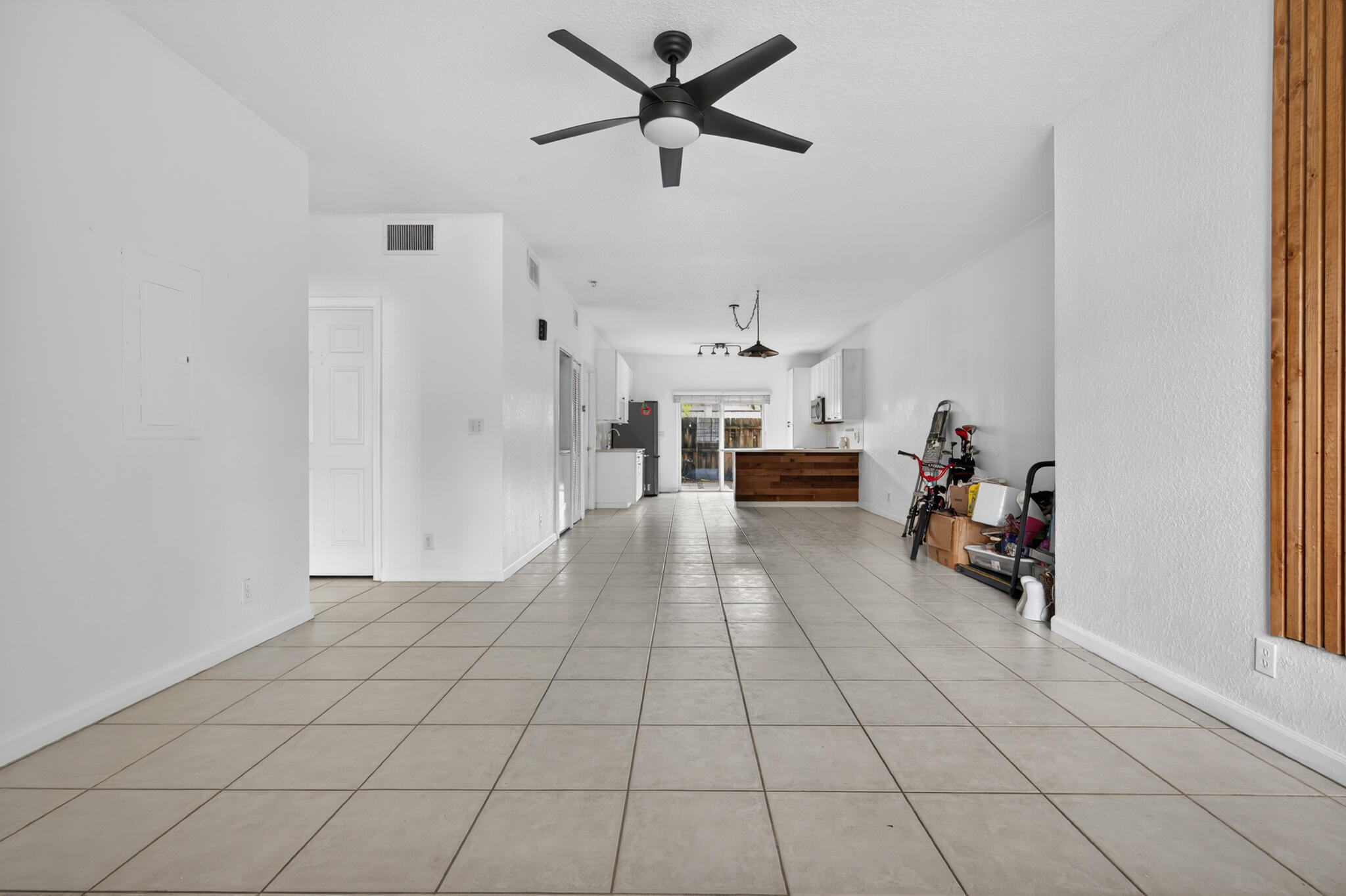 4902 Washington Street, Unit 4 Hollywood, FL 33021 - Photo 1 of 14 1 2