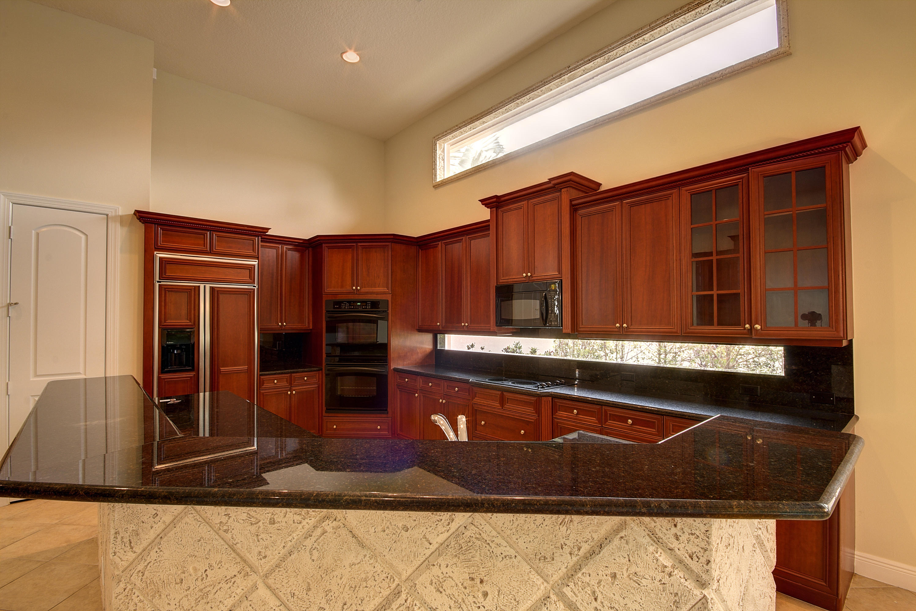 8042 Laurel Ridge Court Delray Beach, FL 33446 - Photo 10 of 28 Kitchen 1