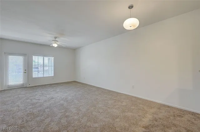 $1,450 | 6160 Rumrill Street, Unit 232, Las Vegas, NV 89113