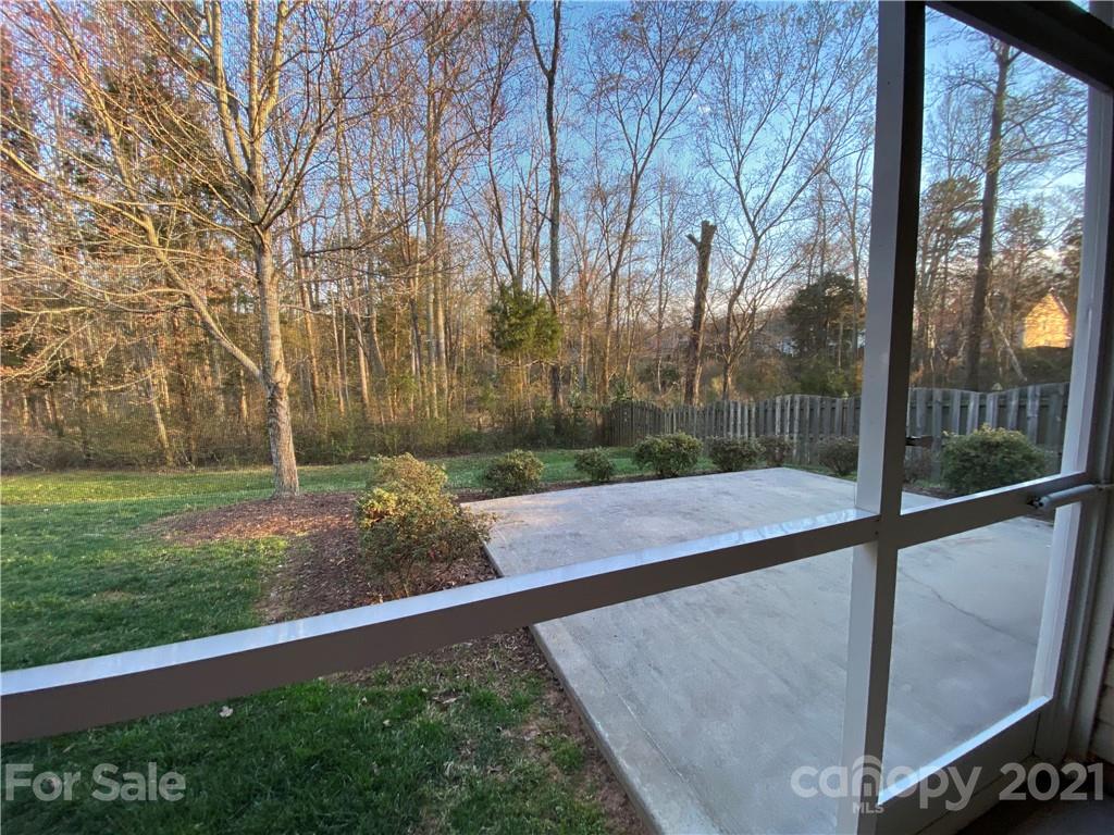 9806 Fernspray Road Charlotte, NC 28215 - Photo 16 of 18 Gallery Image 16