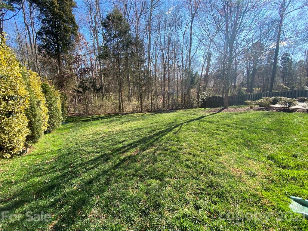9806 Fernspray Road Charlotte, NC 28215 - Photo 18 of 18 Gallery Image 18