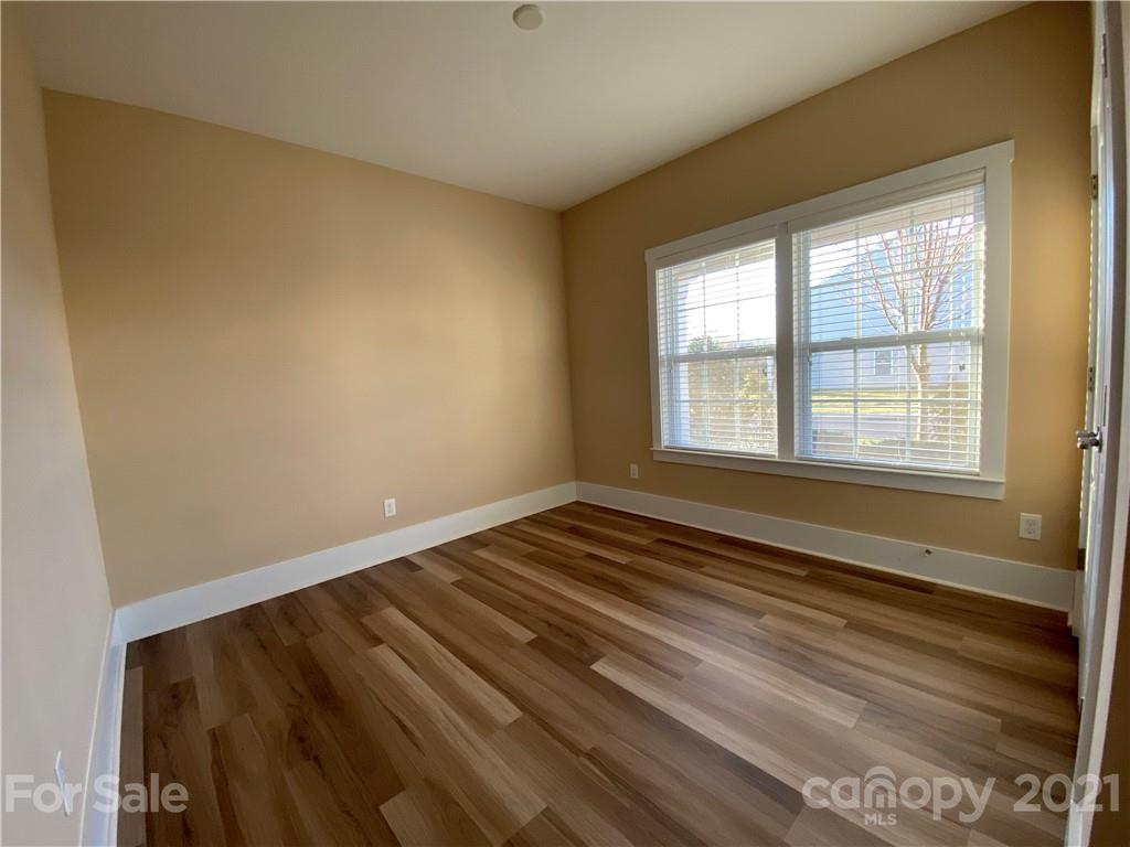 9806 Fernspray Road Charlotte, NC 28215 - Photo 8 of 18 Gallery Image 8
