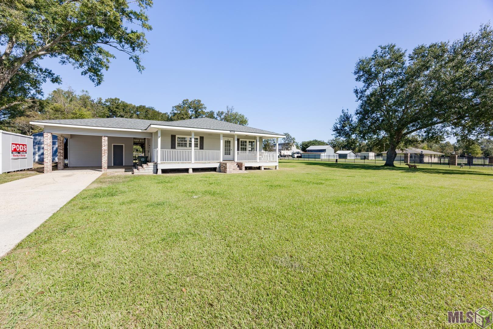 45124 Gold Place Road St. Amant, LA 70774 - Photo 2 of 23