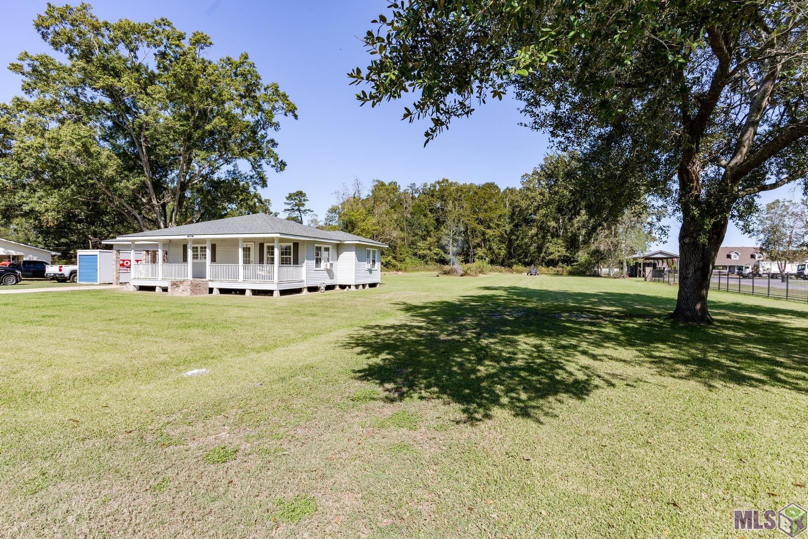 45124 Gold Place Road St. Amant, LA 70774 - Photo 4 of 23