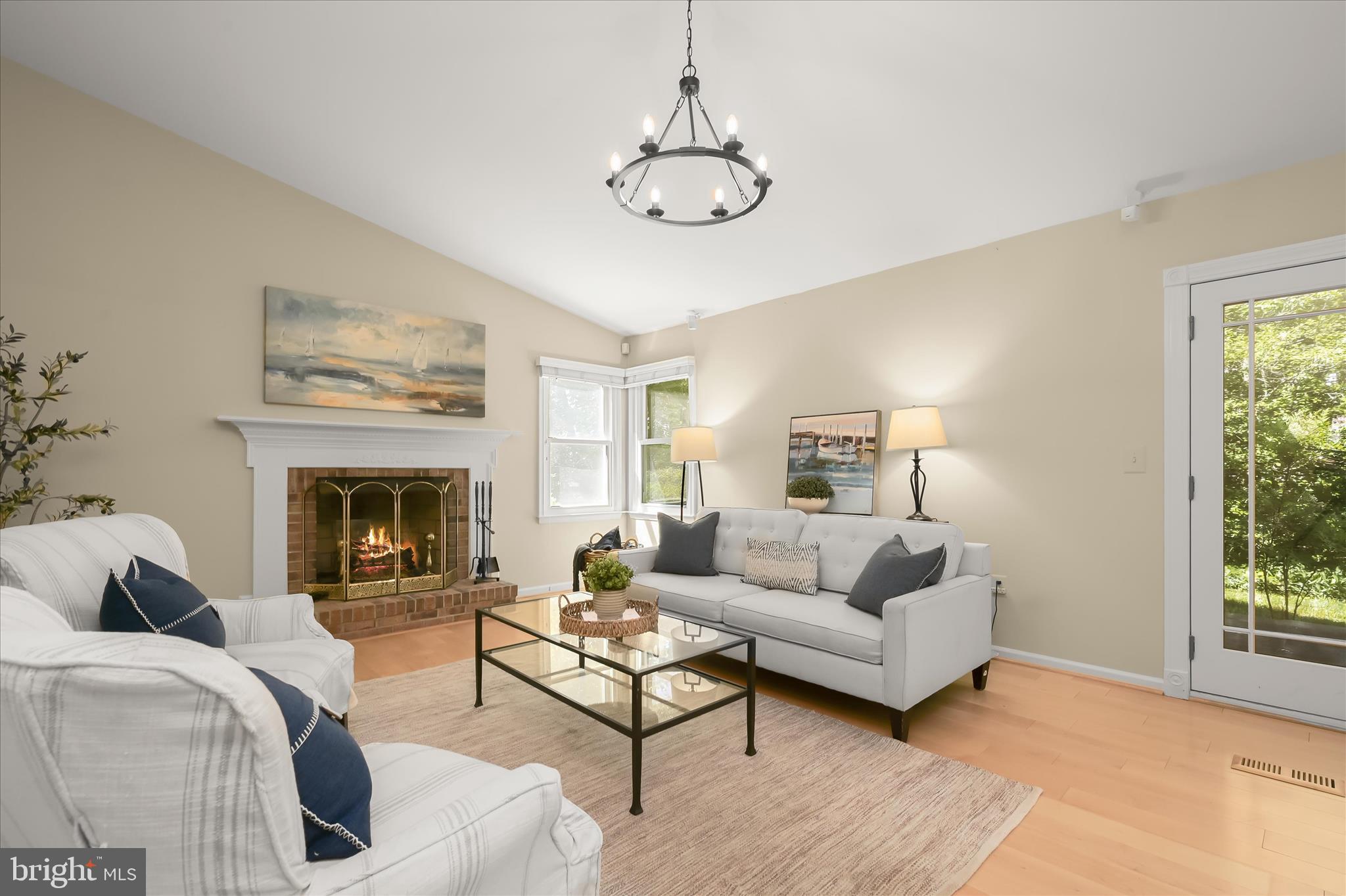 345 Derbyshire Lane Riva, MD 21140 - Photo 16 of 42 Family room