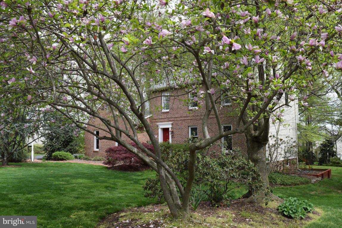 105 North Wood Road Lancaster, PA 17602 - Photo 2 of 33 Gallery Image 2