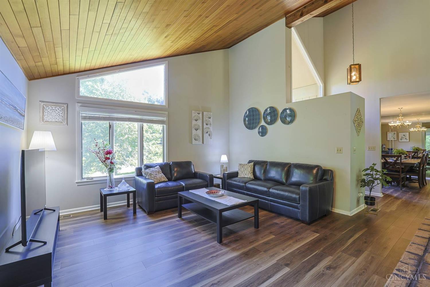 7407 Ayers Road Cincinnati, OH 45255 - Photo 7 of 51