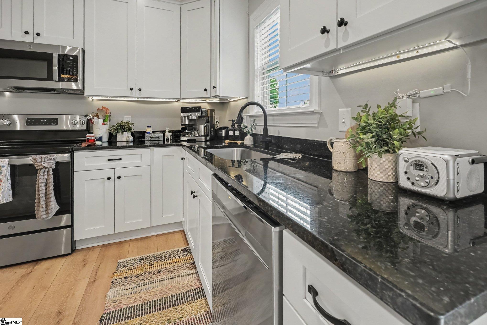 3807 Camp Road Greer, SC 29651 - Photo 10 of 27