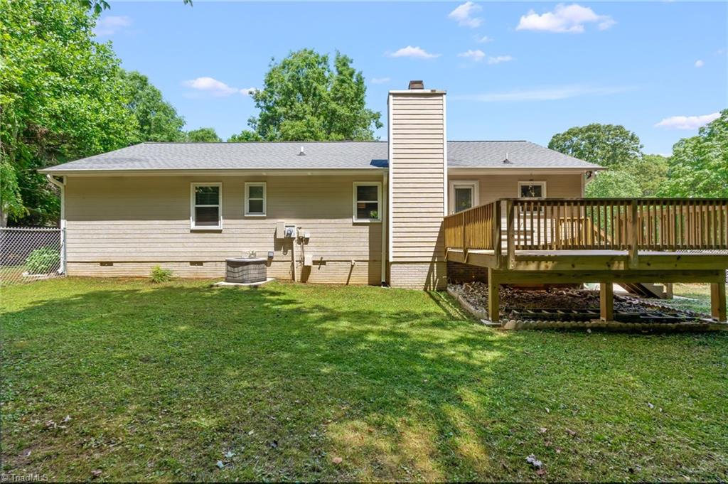 1800 Rivertrace Point High Point, NC 27265 - Photo 30 of 32 Gallery Image 30