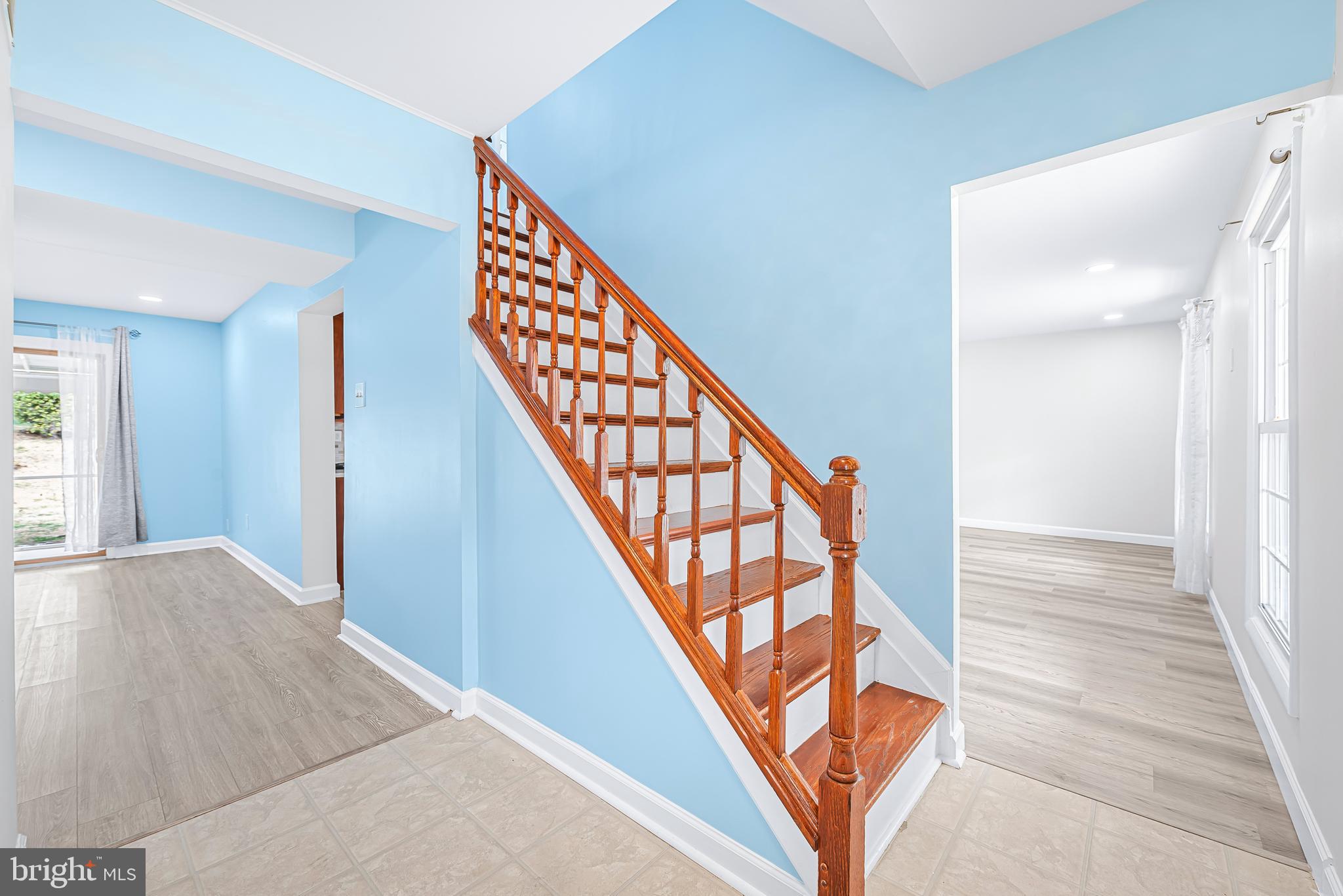 7958 Citadel Drive Severn, MD 21144 - Photo 5 of 32 a view of an entryway