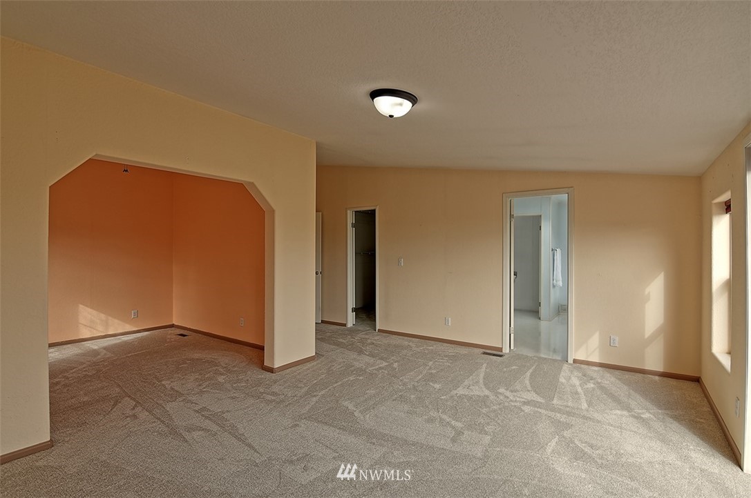 7725 Larimer Road Everett, WA 98208 - Photo 14 of 25 Gallery Image 14