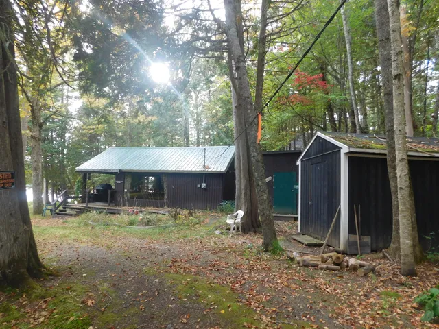 $215,000 | 31 Swan Lane, Dexter, ME 04930