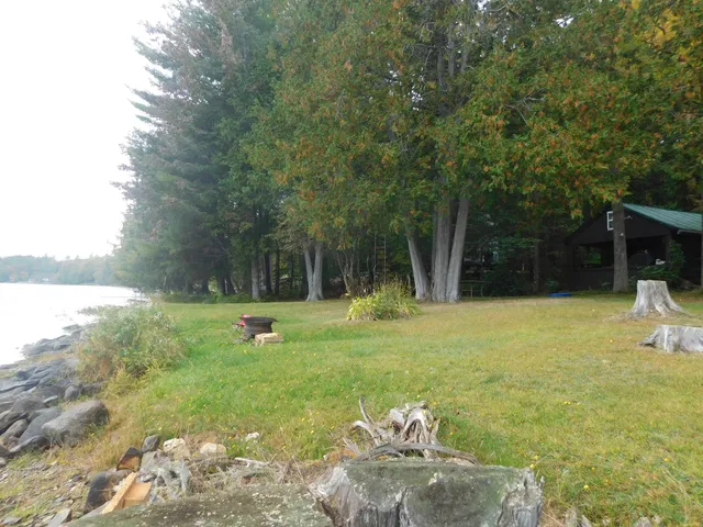 $215,000 | 31 Swan Lane, Dexter, ME 04930