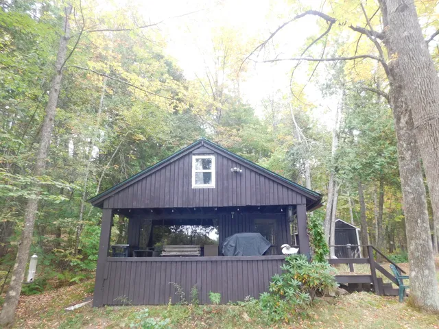 $215,000 | 31 Swan Lane, Dexter, ME 04930