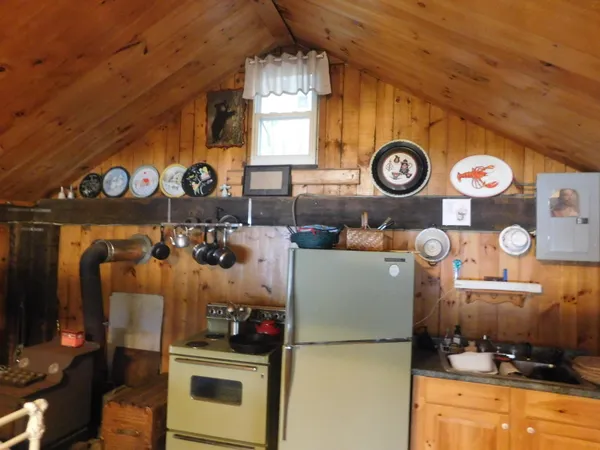 $215,000 | 31 Swan Lane, Dexter, ME 04930
