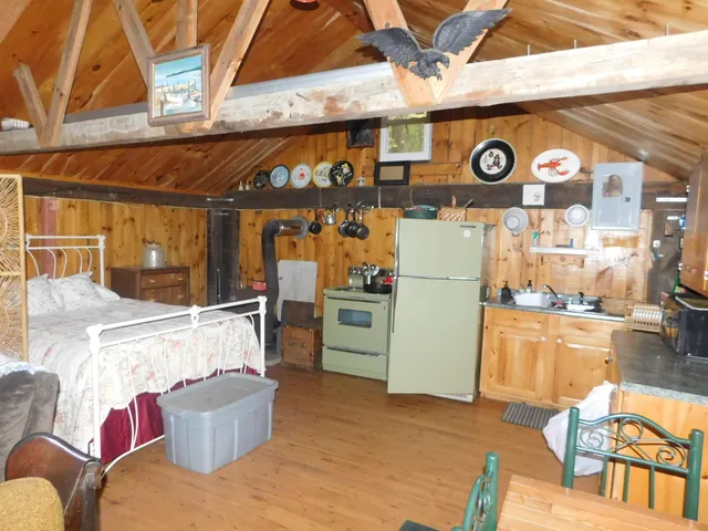 $215,000 | 31 Swan Lane, Dexter, ME 04930