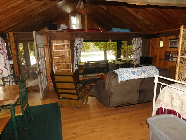 $215,000 | 31 Swan Lane, Dexter, ME 04930