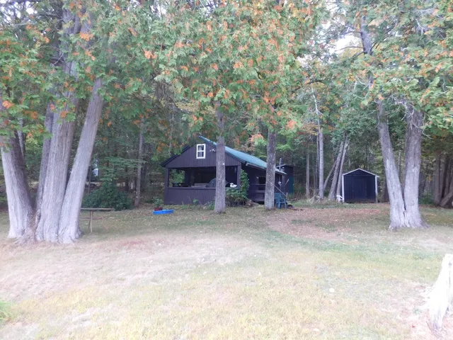 $215,000 | 31 Swan Lane, Dexter, ME 04930