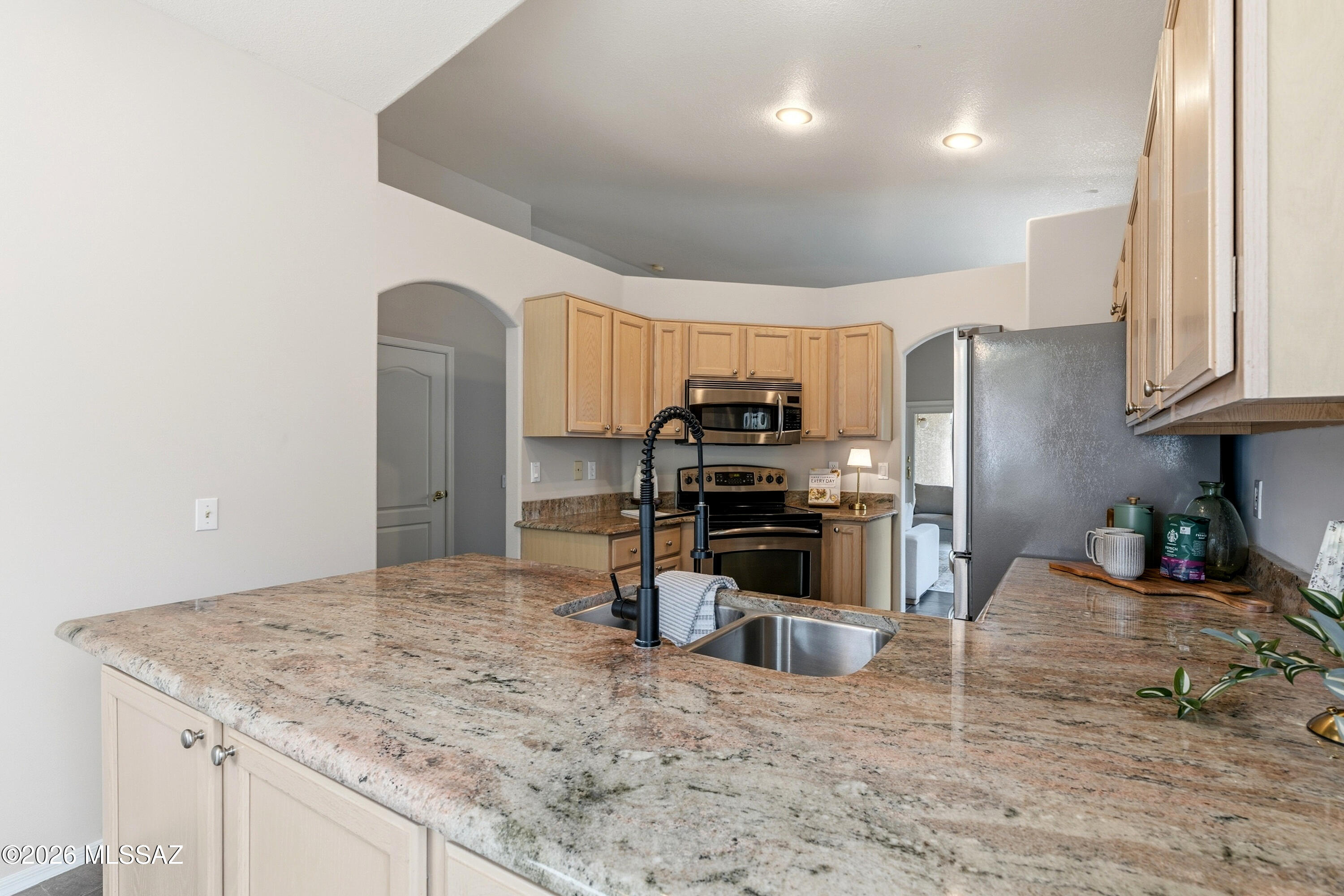 7712 East Elk Creek Road Tucson, AZ 85750 - Photo 12 of 48