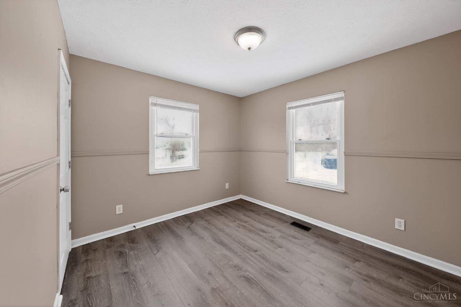 8949 Pippin Road Cincinnati, OH 45251 - Photo 11 of 32 Gallery Image 11