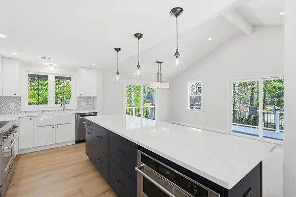 $1,399,000 | 31 Marway, Mashpee, MA 02649