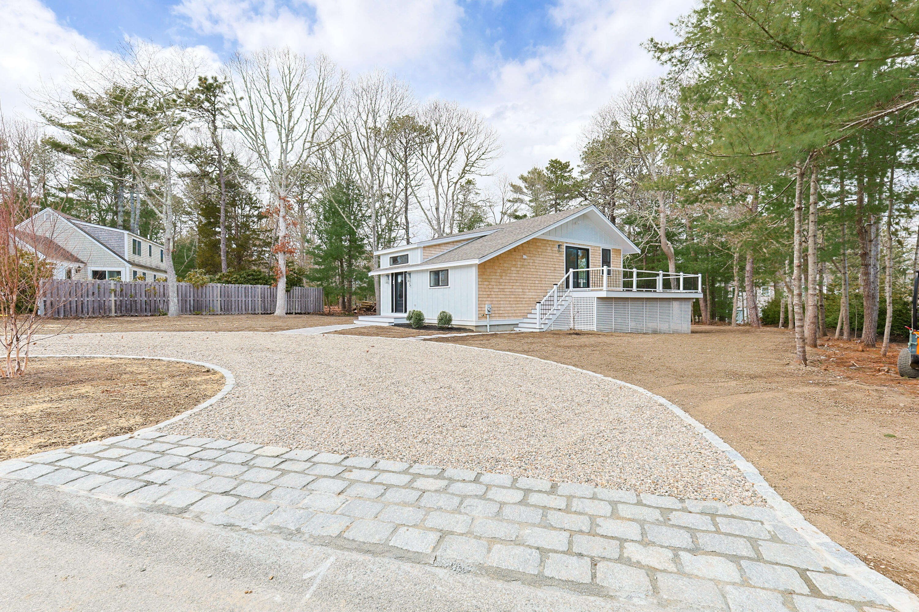 31 Marway Mashpee, MA 02649 - Photo 4 of 54 IMG_8335