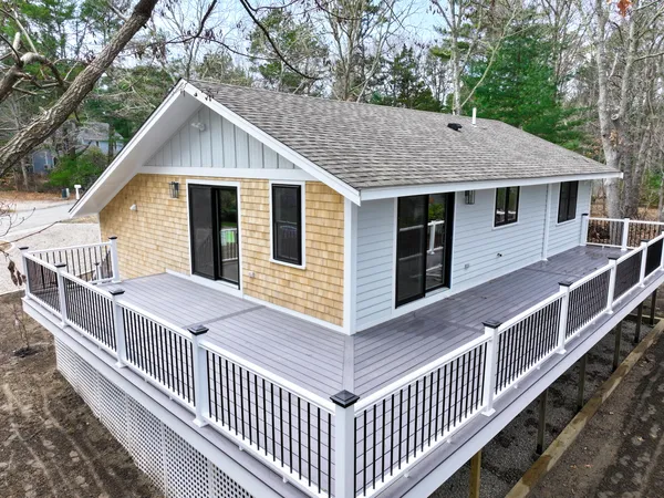 $1,399,000 | 31 Marway, Mashpee, MA 02649