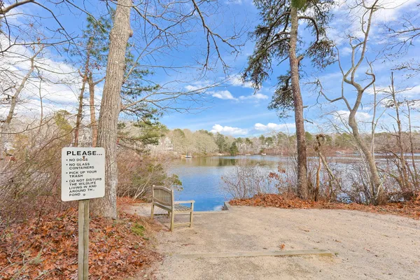 $1,399,000 | 31 Marway, Mashpee, MA 02649