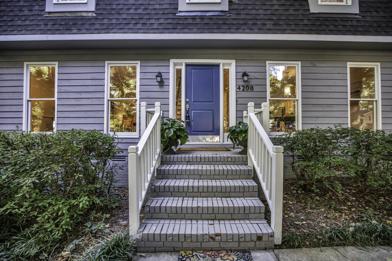 4208 Webster Court Raleigh, NC 27609 - Photo 26 of 29 Photo 26