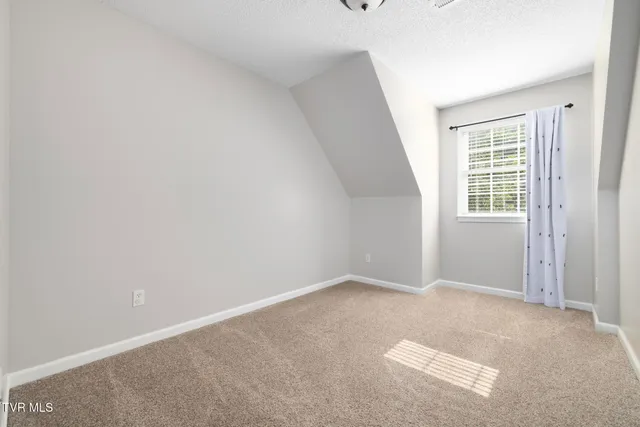 $662,400 | 209 Glen Oaks Drive, Gray, TN 37615