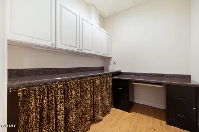 $662,400 | 209 Glen Oaks Drive, Gray, TN 37615