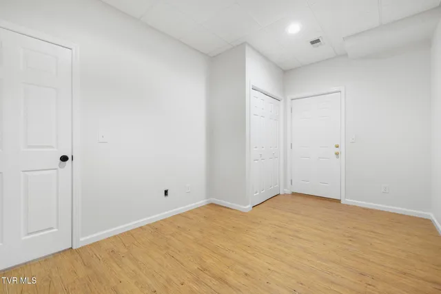 $662,400 | 209 Glen Oaks Drive, Gray, TN 37615