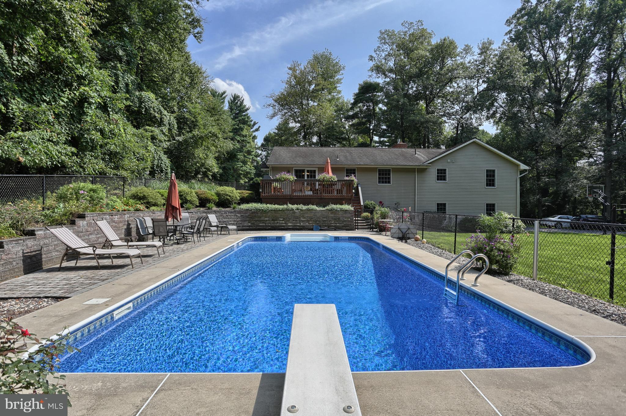 4103 Roundtop Road Elizabethtown, PA 17022 - Photo 22 of 26 Gallery Image 22