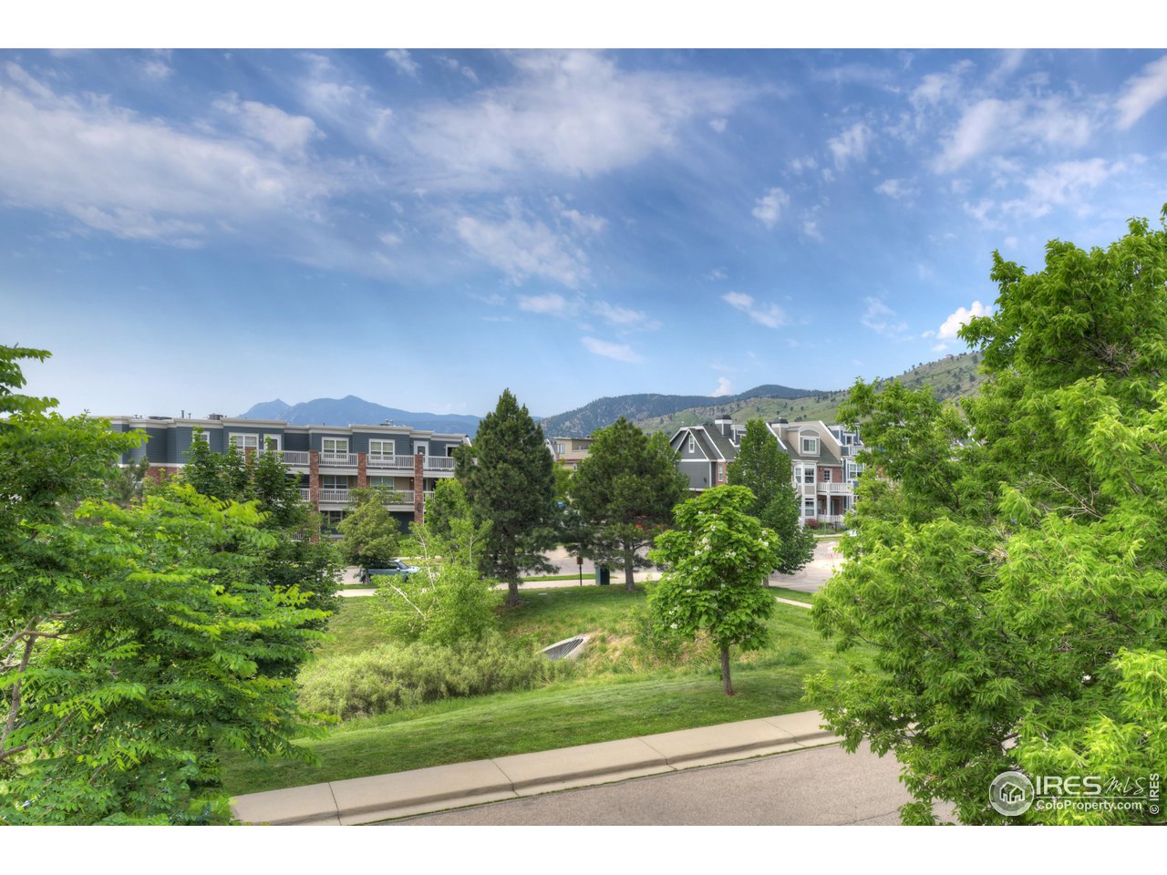 755 Terrace Circle South Boulder, CO 80304 - Photo 24 of 38 a view of a garden