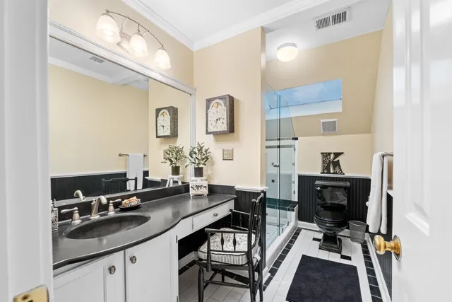 a view of a hallway with washer and dryer