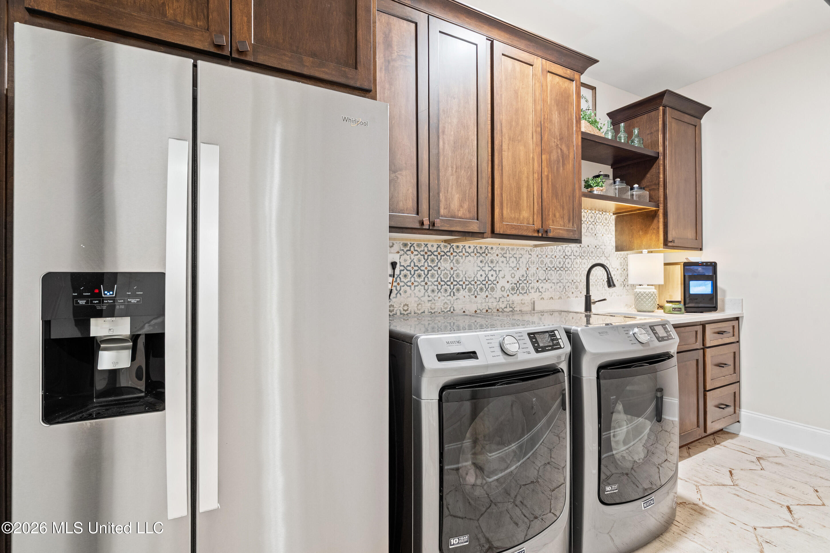 4112 Bright Road Hernando, MS 38632 - Photo 21 of 41 Laundry Room