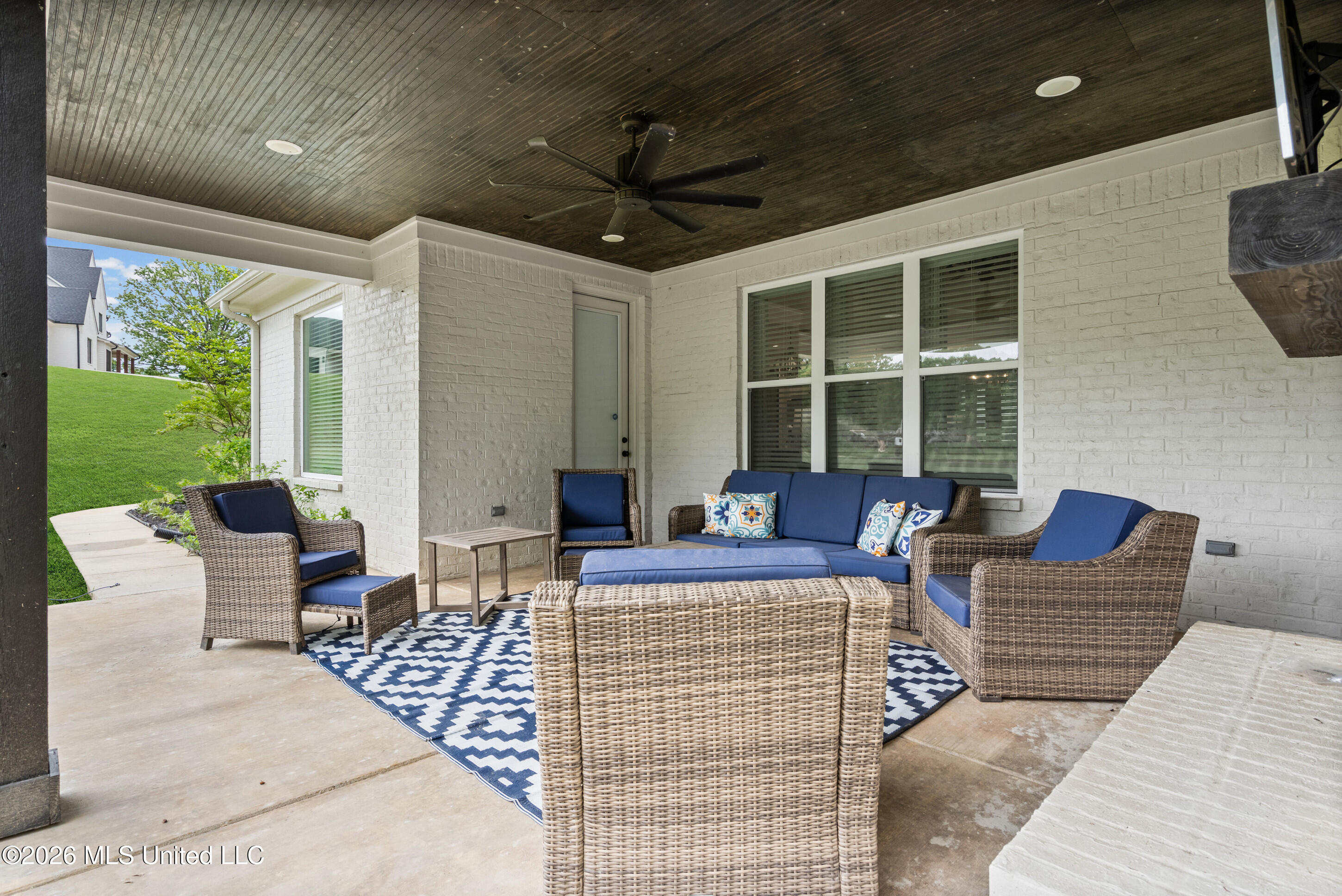 4112 Bright Road Hernando, MS 38632 - Photo 32 of 41 Back patio