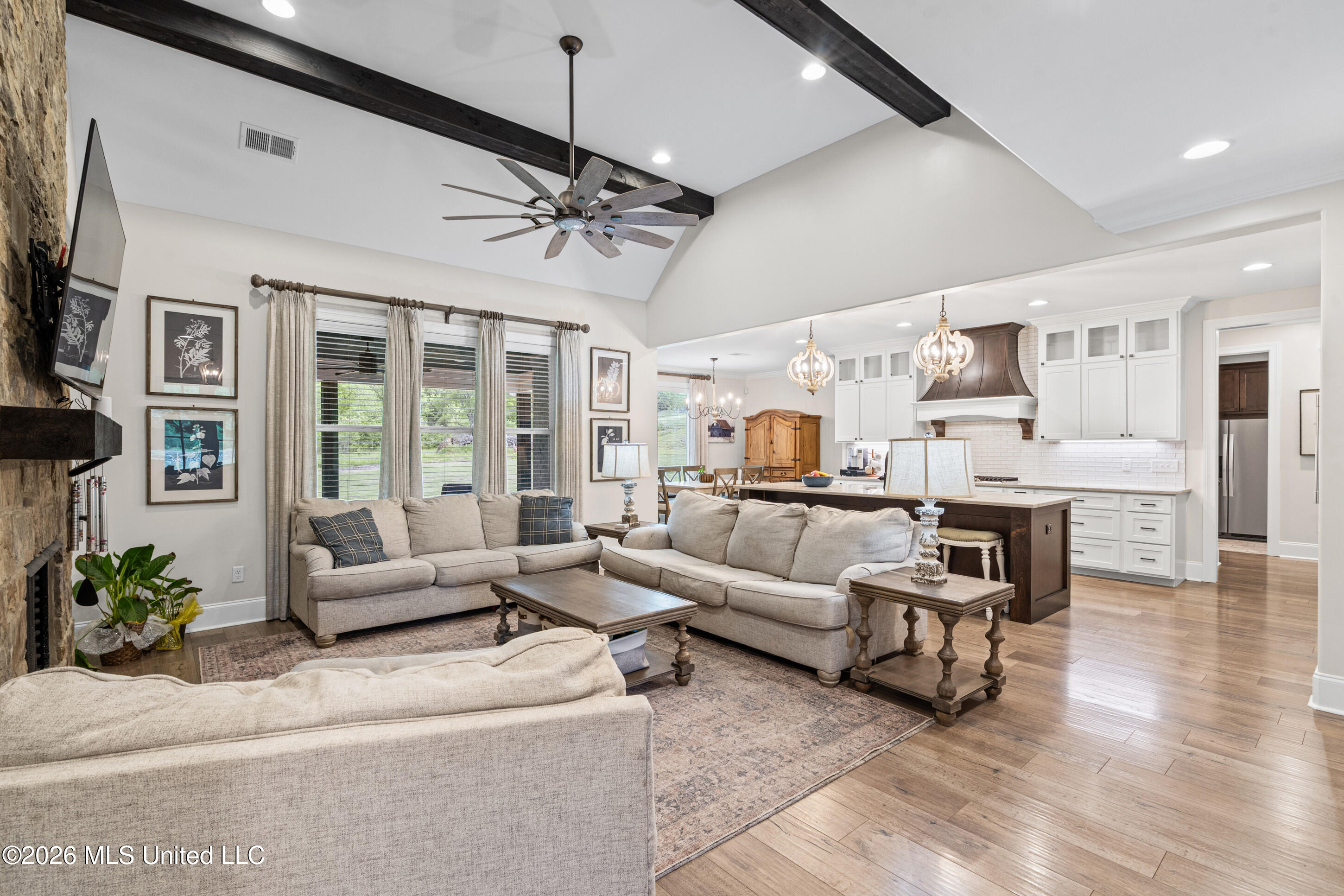 4112 Bright Road Hernando, MS 38632 - Photo 8 of 41 Living Room