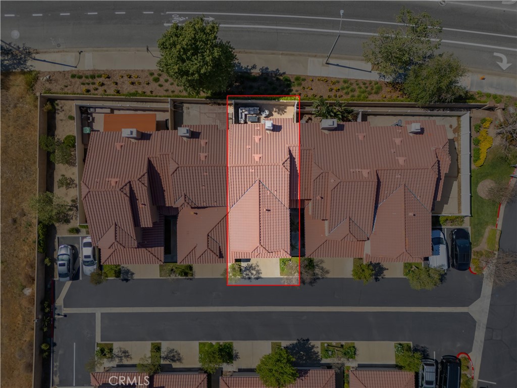 28102 Bobwhite Circle, Unit 3 Saugus, CA 91350 - Photo 46 of 50 an aerial view of multiple house