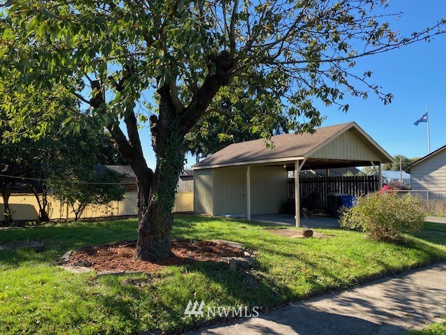 324 Southwest 10th Street Chehalis, WA 98532 - Photo 3 of 14 Gallery Image 3