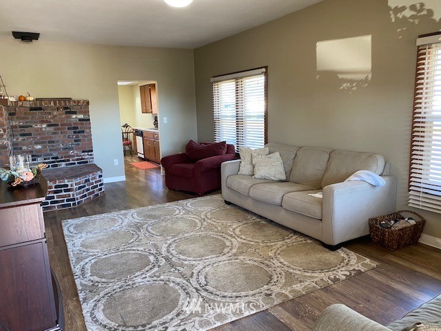 324 Southwest 10th Street Chehalis, WA 98532 - Photo 4 of 14 Gallery Image 4