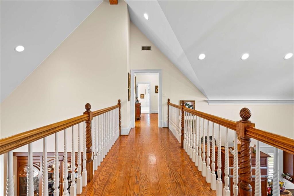 5225 Chalybeate Springs Road Woodland, GA 31836 - Photo 80 of 100 a view of a hallway with the entryway
