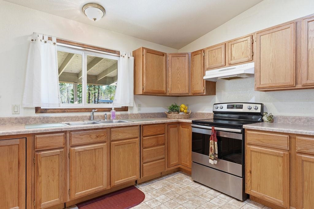 12907 East Nelson Road Elk, WA 99009 - Photo 18 of 44