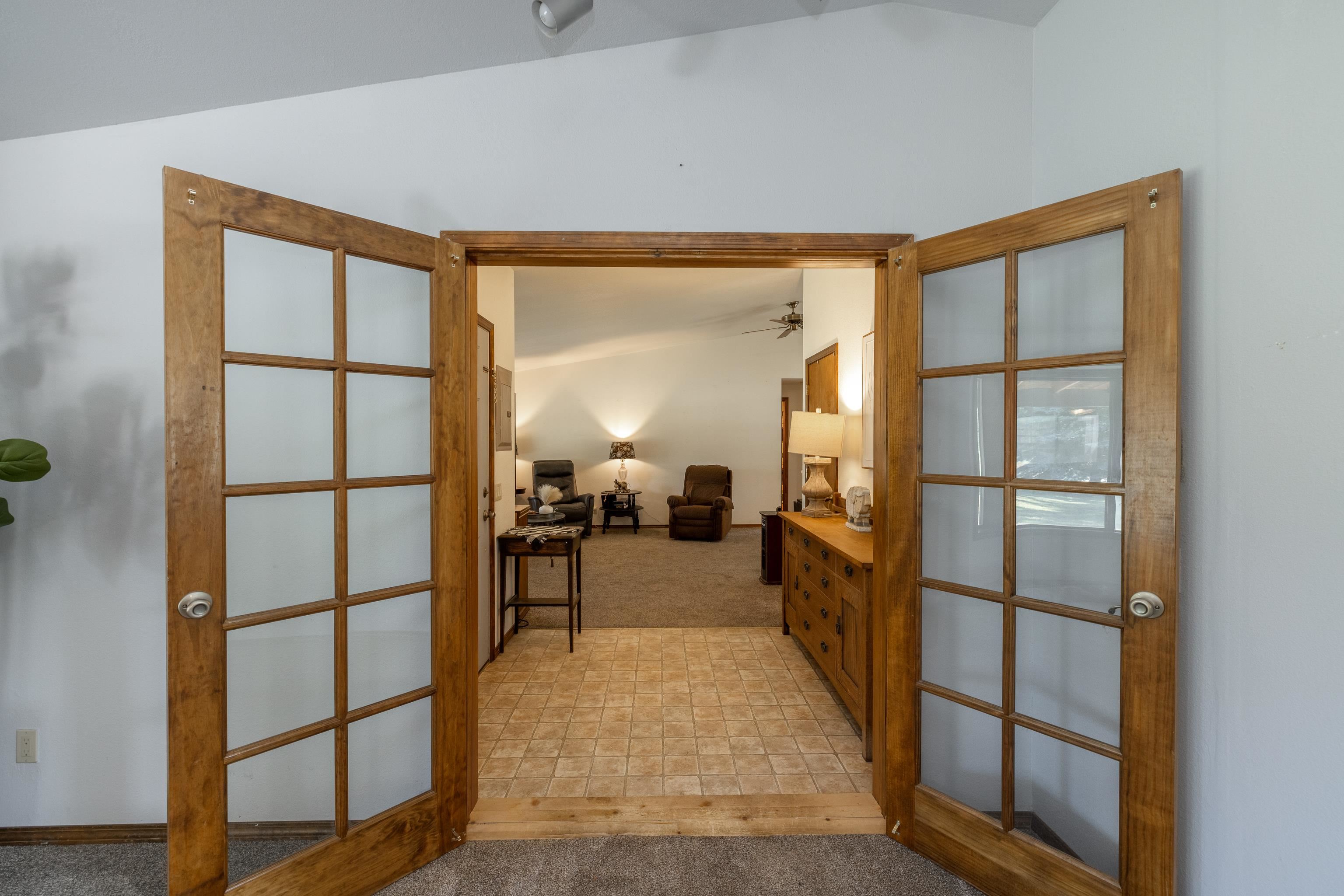 12907 East Nelson Road Elk, WA 99009 - Photo 6 of 44