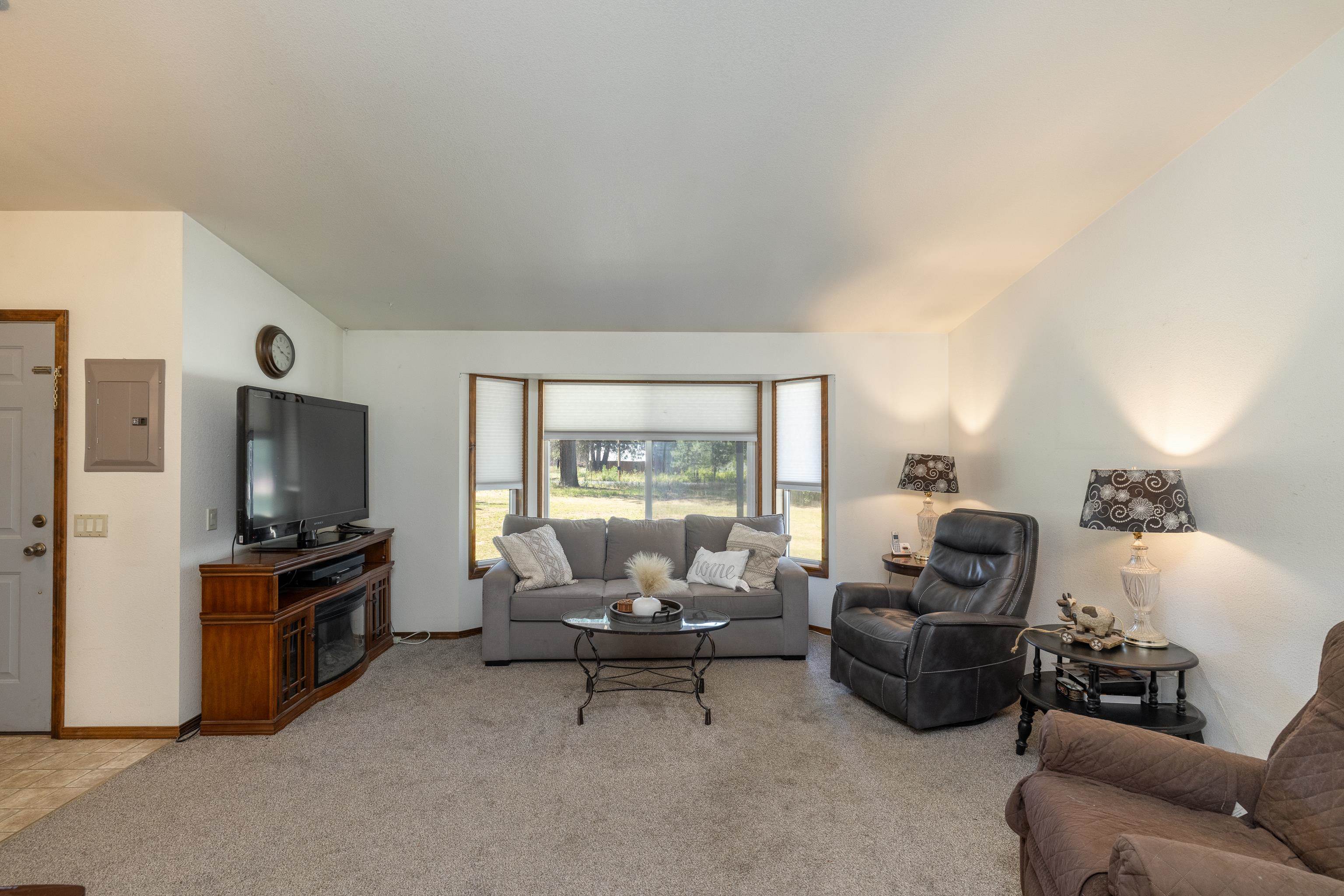 12907 East Nelson Road Elk, WA 99009 - Photo 9 of 44