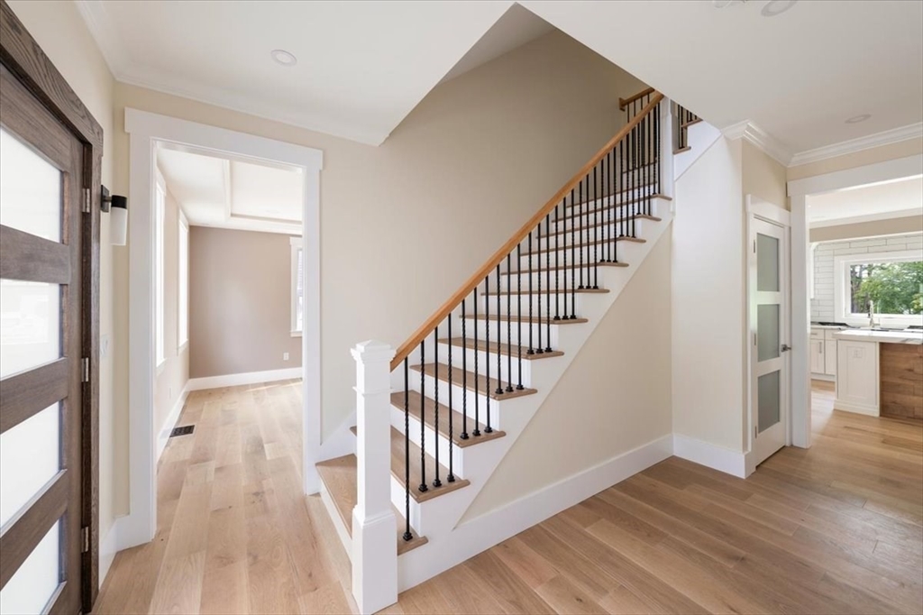 22 Magnolia Road Natick, MA 01760 - Photo 6 of 36