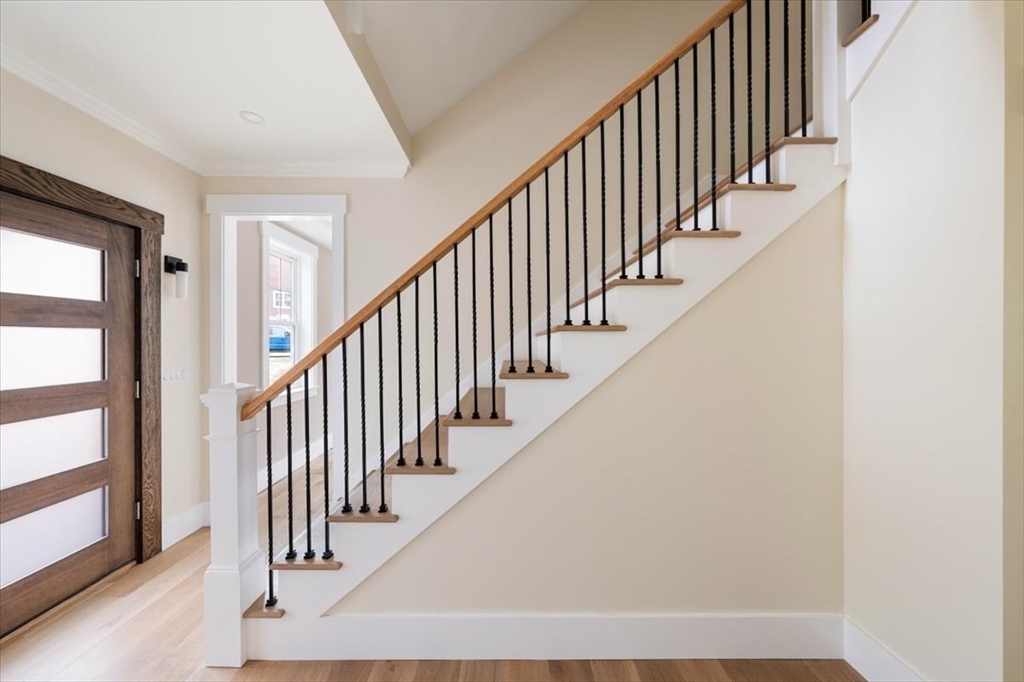 22 Magnolia Road Natick, MA 01760 - Photo 7 of 36