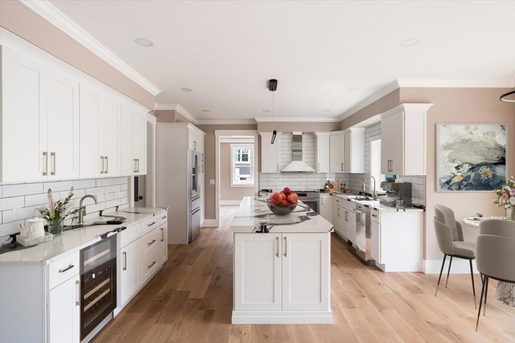 22 Magnolia Road Natick, MA 01760 - Photo 9 of 36