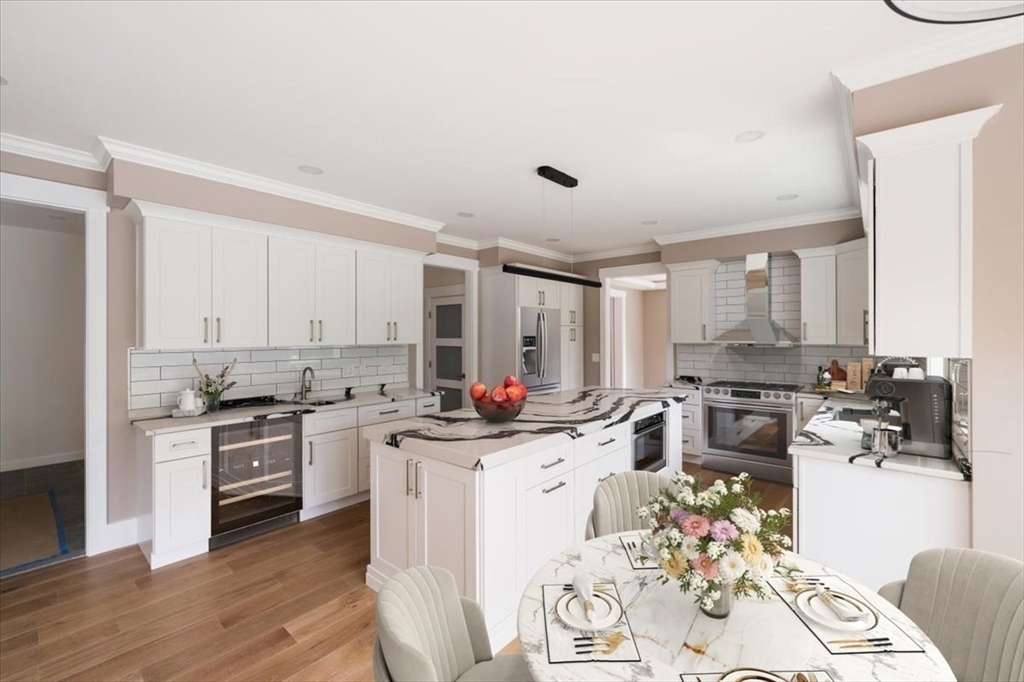 22 Magnolia Road Natick, MA 01760 - Photo 10 of 36