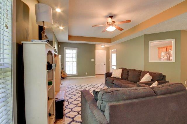 430 Martin Road Clarksville, TN 37042 - Photo 4 of 19 Gallery Image 4